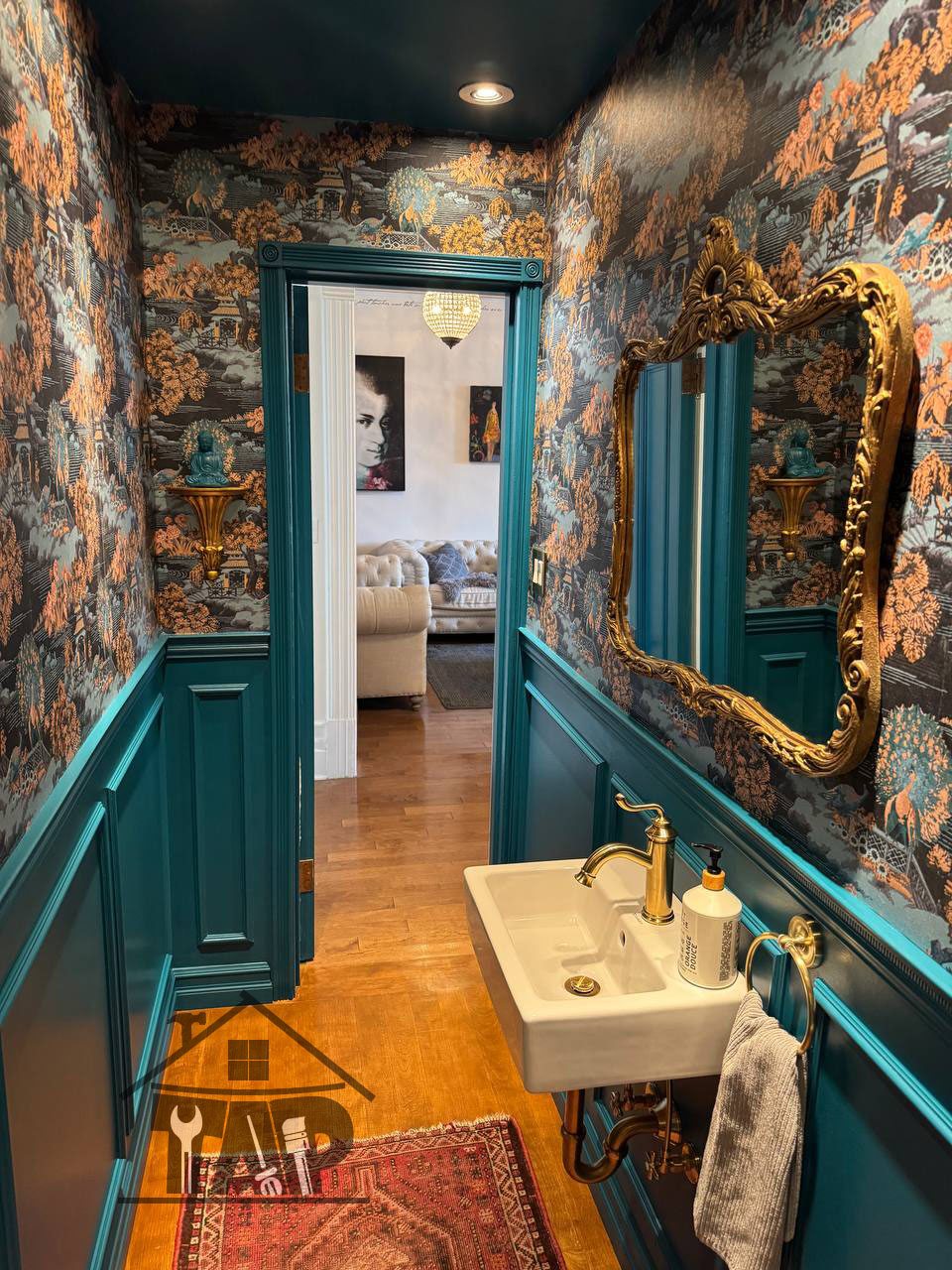 Bathroom construction and wall molding
